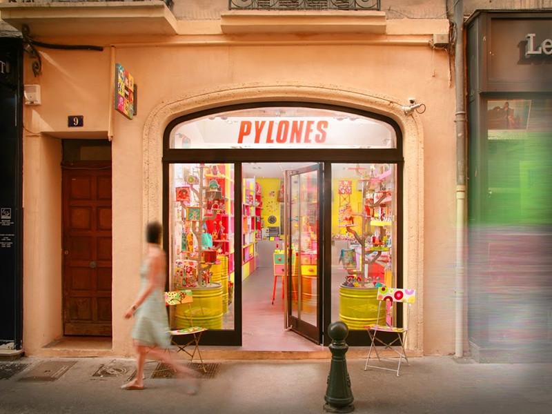Image Pylones